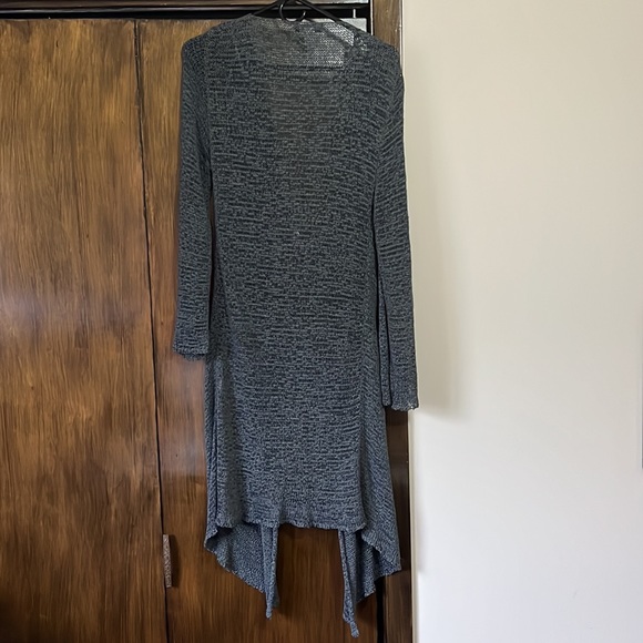 Gorgeous Vintage long cardigan sweater - Picture 2 of 8